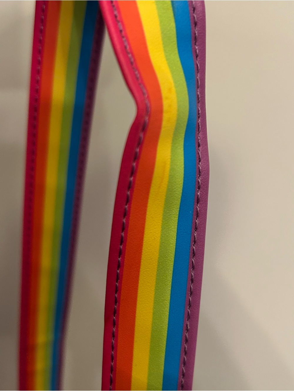 Lisa Frank x Loungefly Angel Kitty Cross Body Bag - Picture 5 of 8